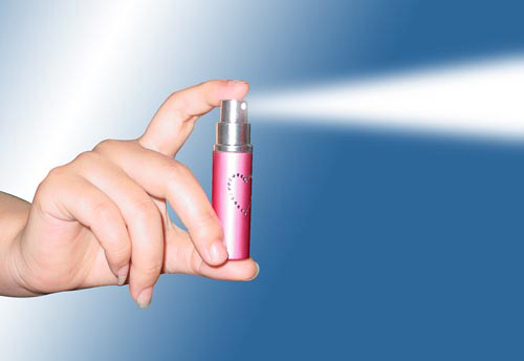 教大家自制防狼辣椒水噴霧